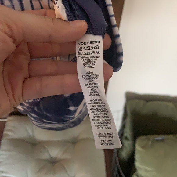 3/$10 Joe Fresh Workout Set with Extra Sports Bra - Picture 6 of 6